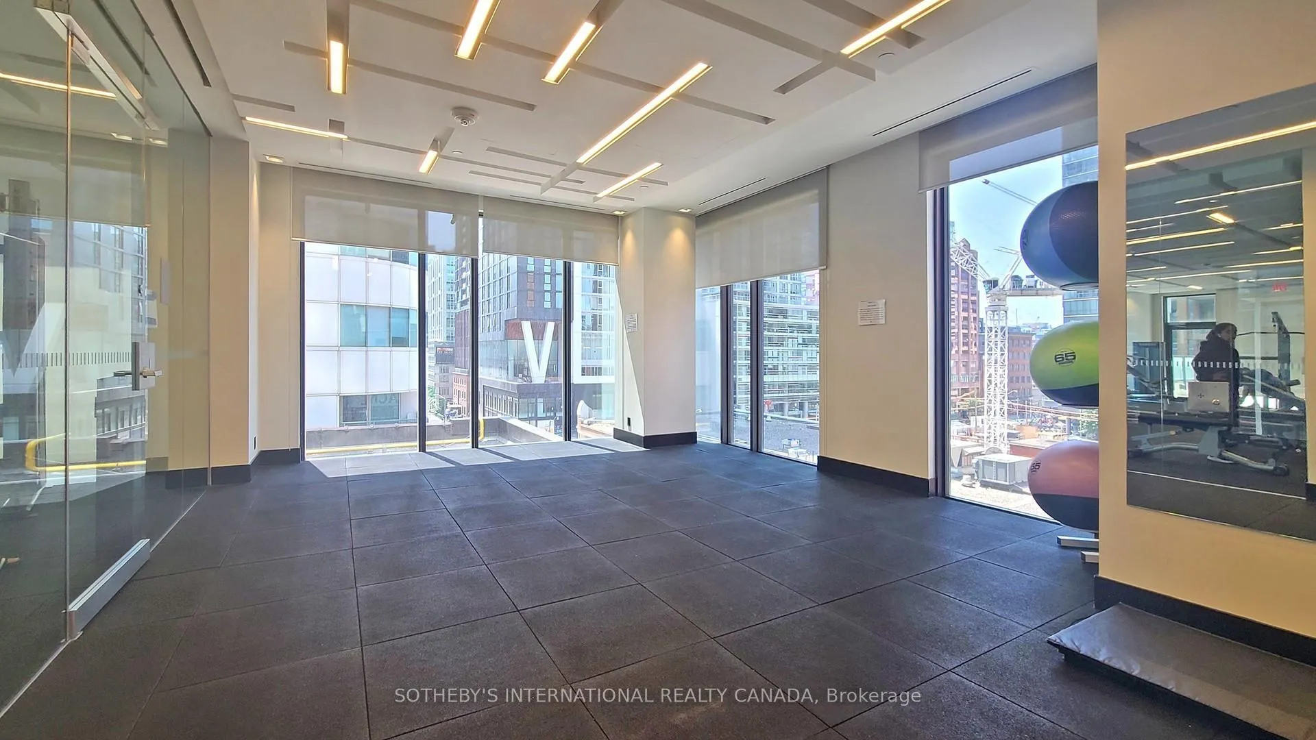 Photo 27 of Unit 4308, 87 Peter Street, Toronto, Waterfront Communities — HOMEH