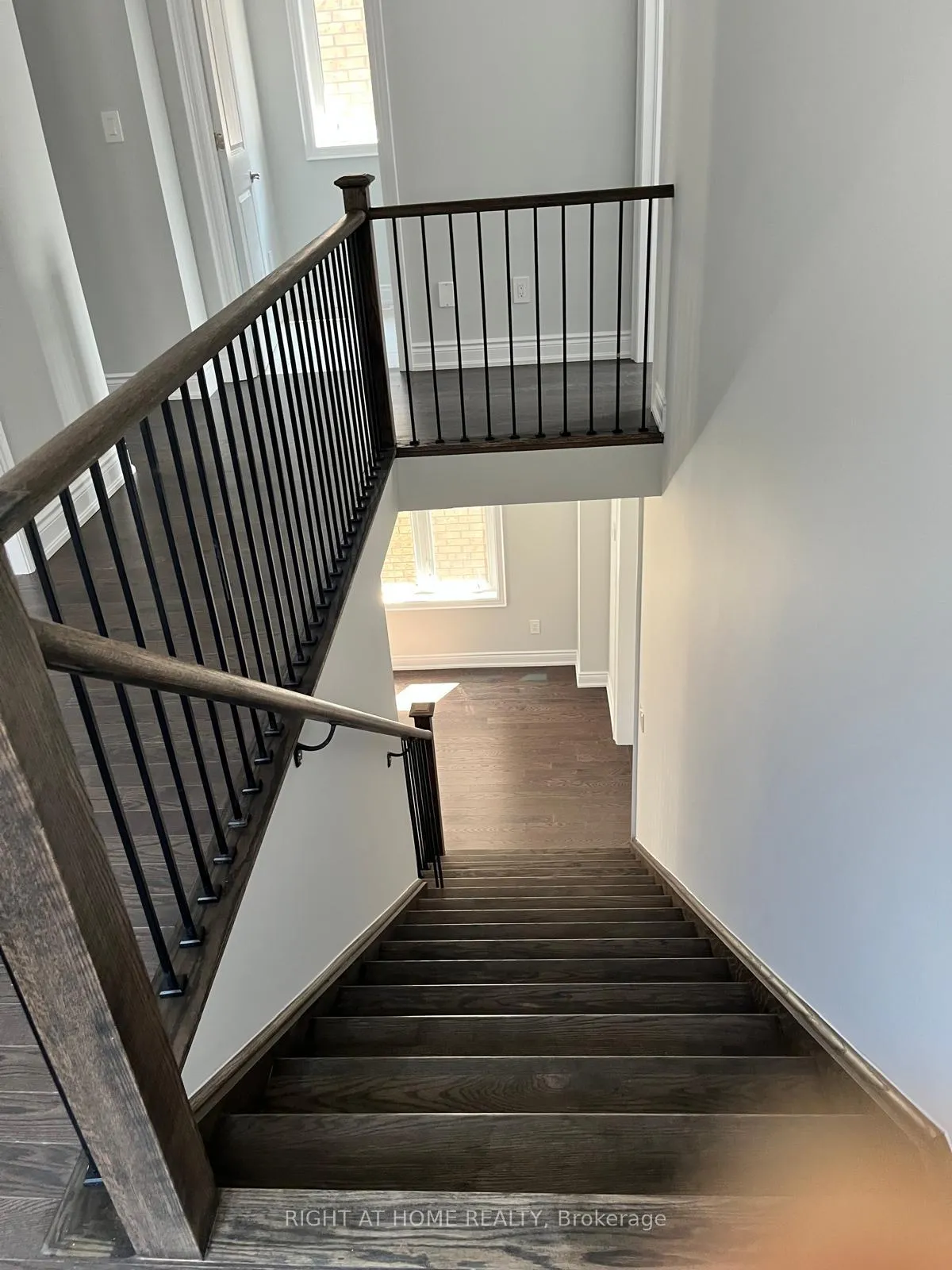 Photo 5 of 13 Periwinkle Road, Springwater, Midhurst — HOMEH