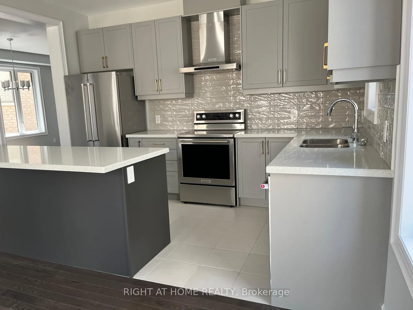 Photo 7 of 13 Periwinkle Road, Springwater, Midhurst — HOMEH