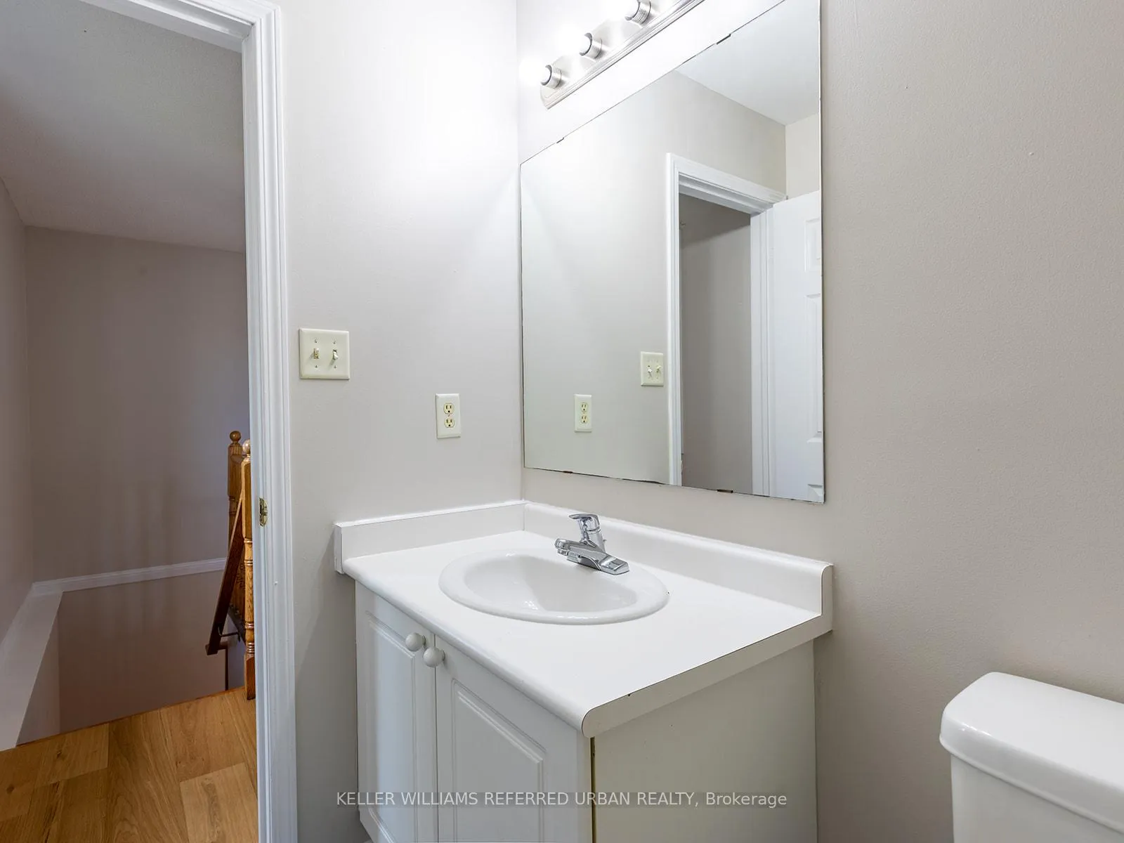 Photo 17 of 10 Coleman Drive, Barrie, Edgehill Drive — HOMEH