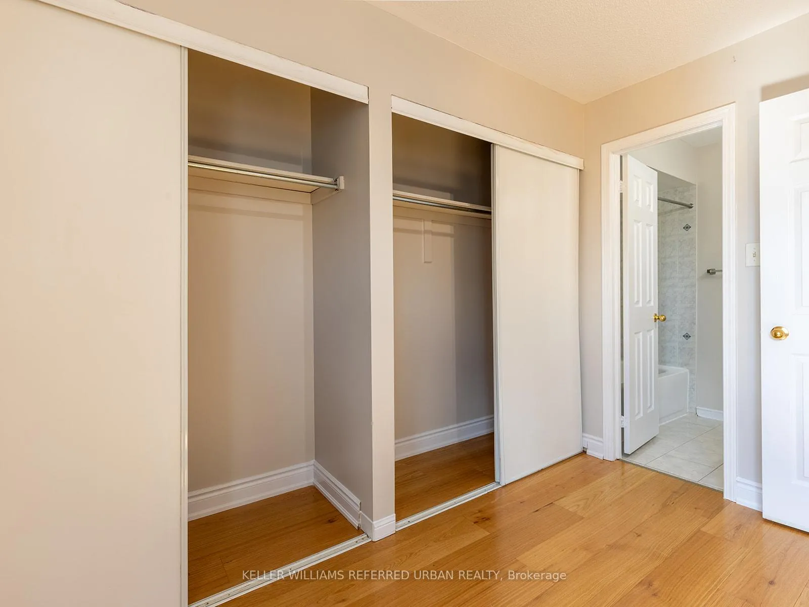 Photo 23 of 10 Coleman Drive, Barrie, Edgehill Drive — HOMEH