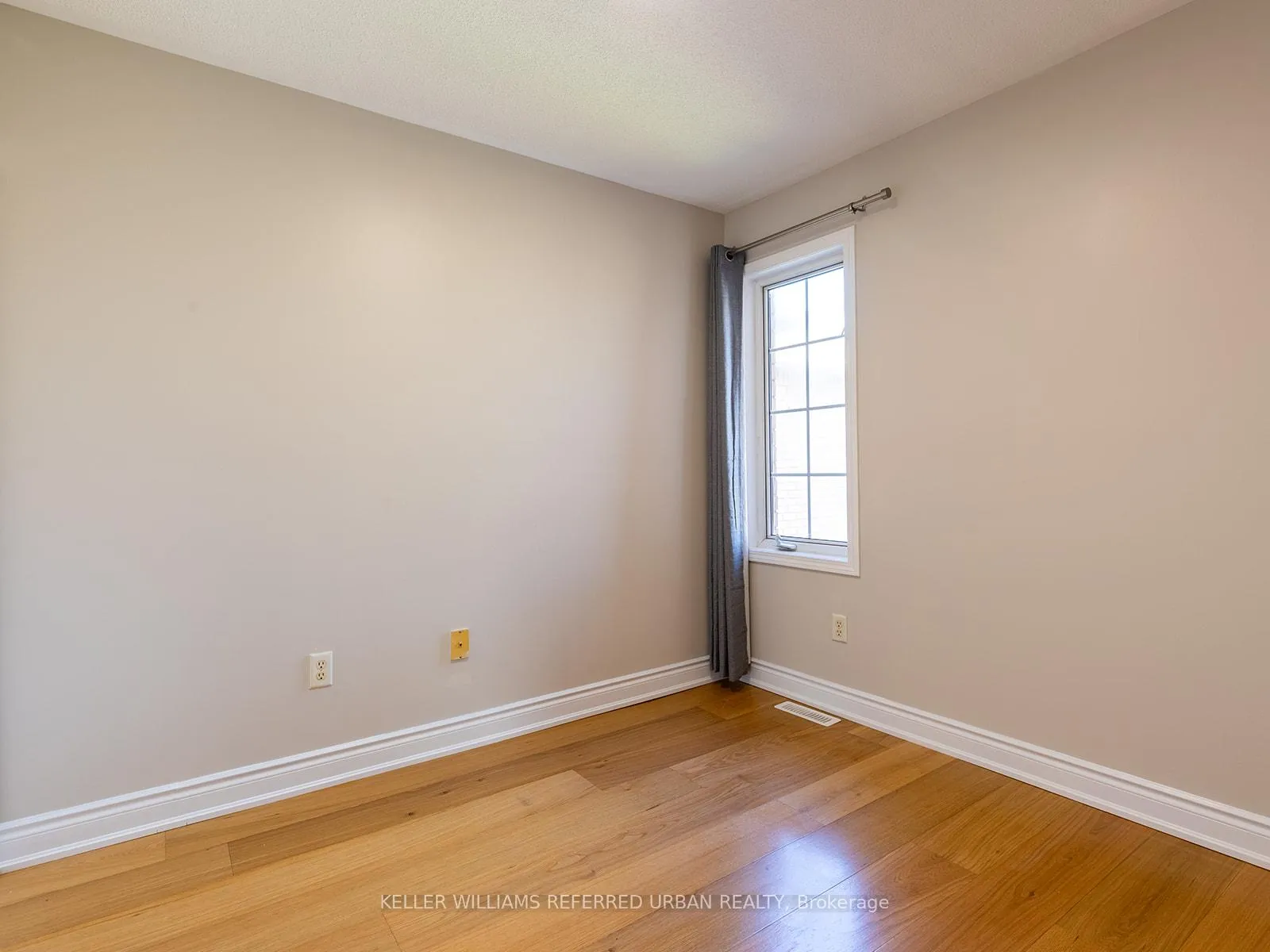Photo 25 of 10 Coleman Drive, Barrie, Edgehill Drive — HOMEH