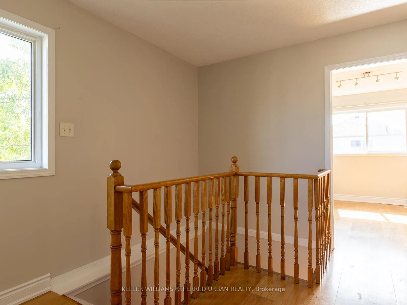 Photo 31 of 10 Coleman Drive, Barrie, Edgehill Drive — HOMEH