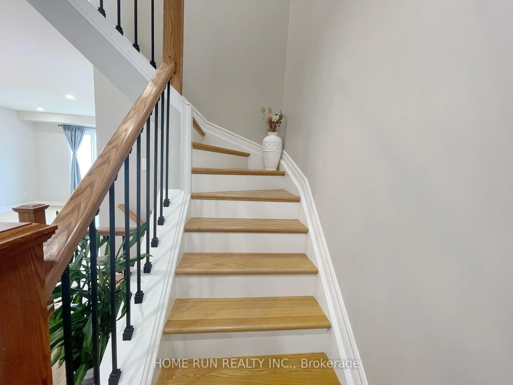 Photo 8 of 63 Banchory Crescent, Ottawa, Kanata - Morgan's Grant/South March — HOMEH