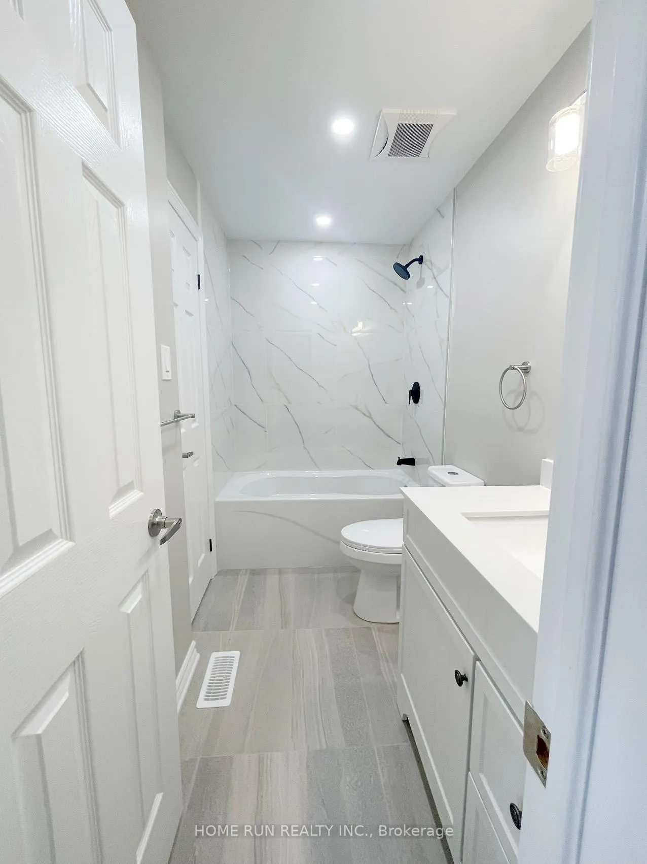 Photo 13 of 63 Banchory Crescent, Ottawa, Kanata - Morgan's Grant/South March — HOMEH