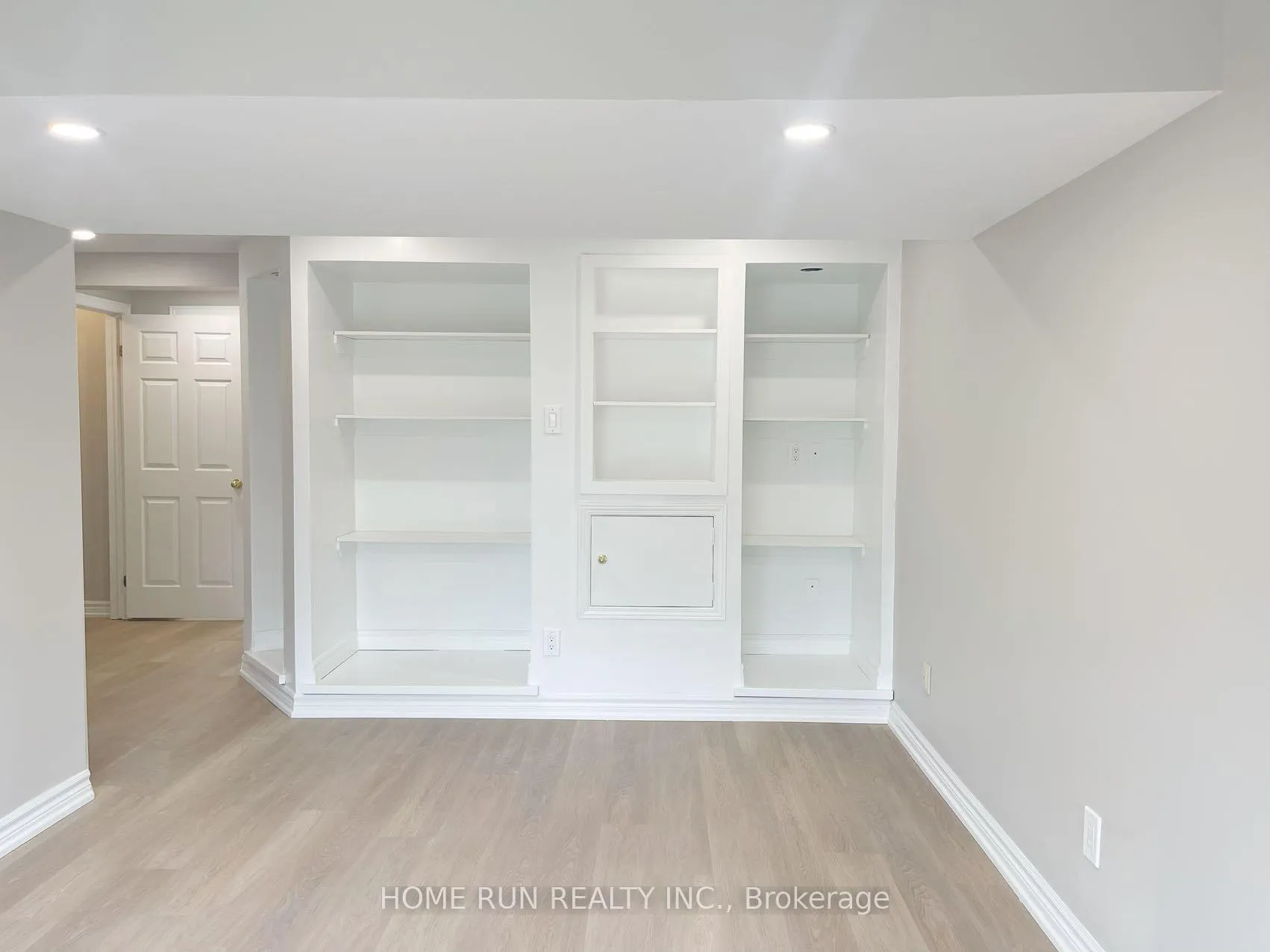Photo 15 of 63 Banchory Crescent, Ottawa, Kanata - Morgan's Grant/South March — HOMEH