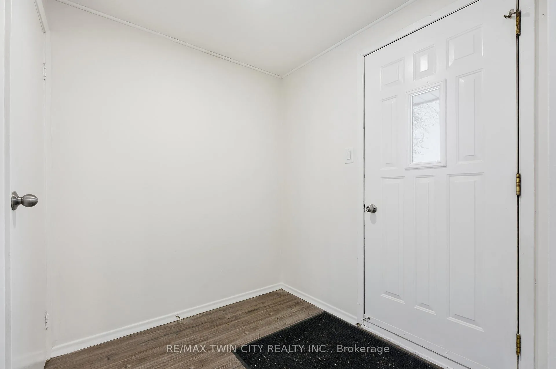 Photo 3 of Unit 9, 280 Thaler Avenue, Kitchener — HOMEH