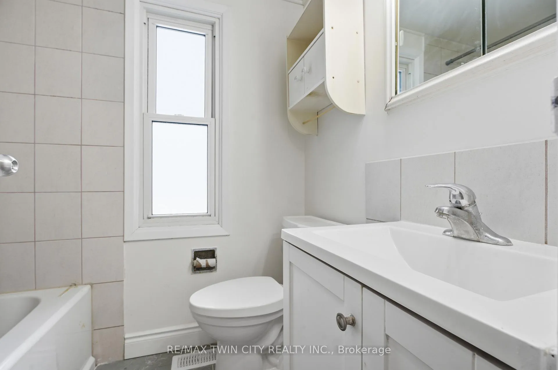 Photo 27 of Unit 9, 280 Thaler Avenue, Kitchener — HOMEH