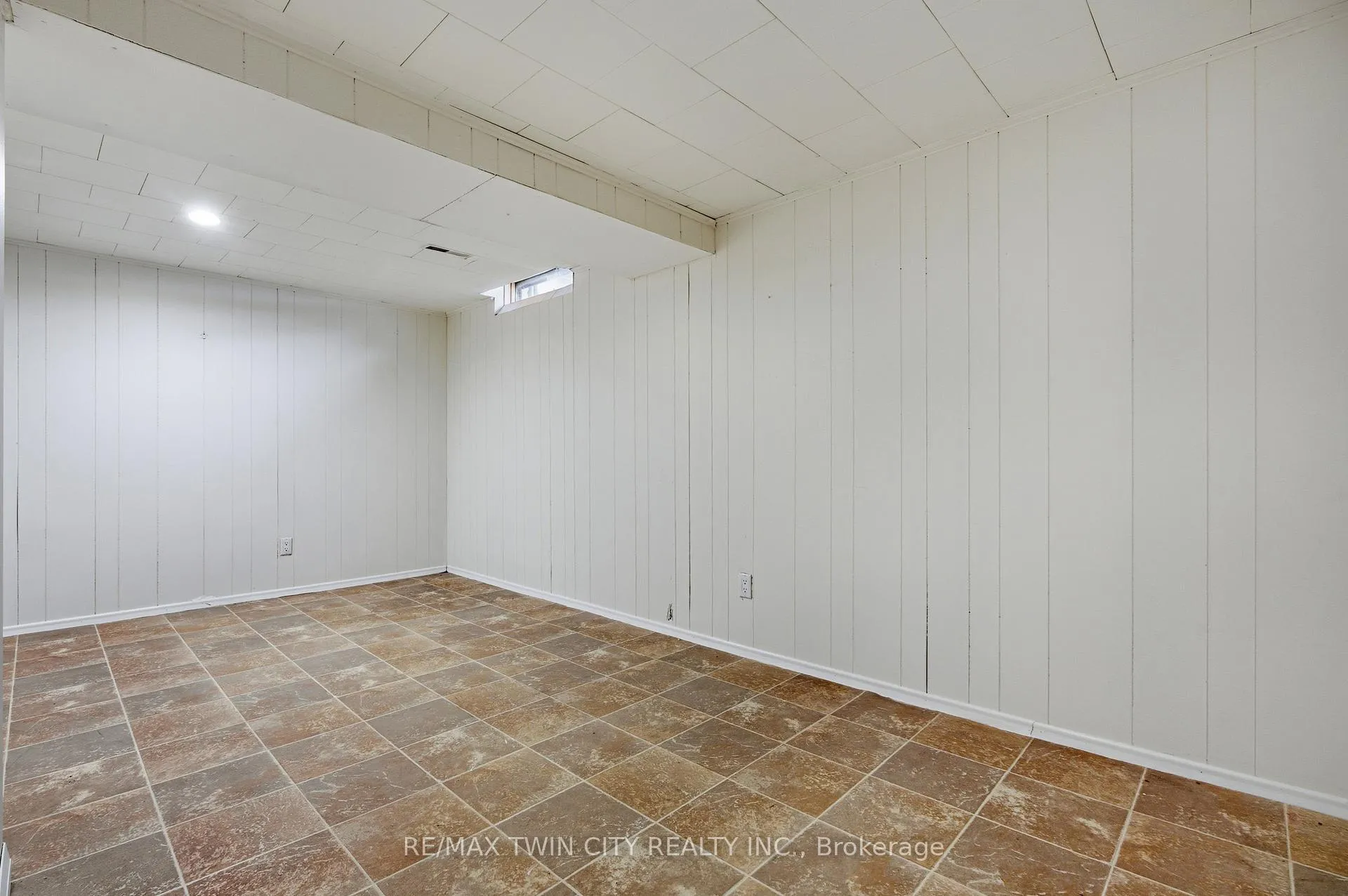 Photo 30 of Unit 9, 280 Thaler Avenue, Kitchener — HOMEH