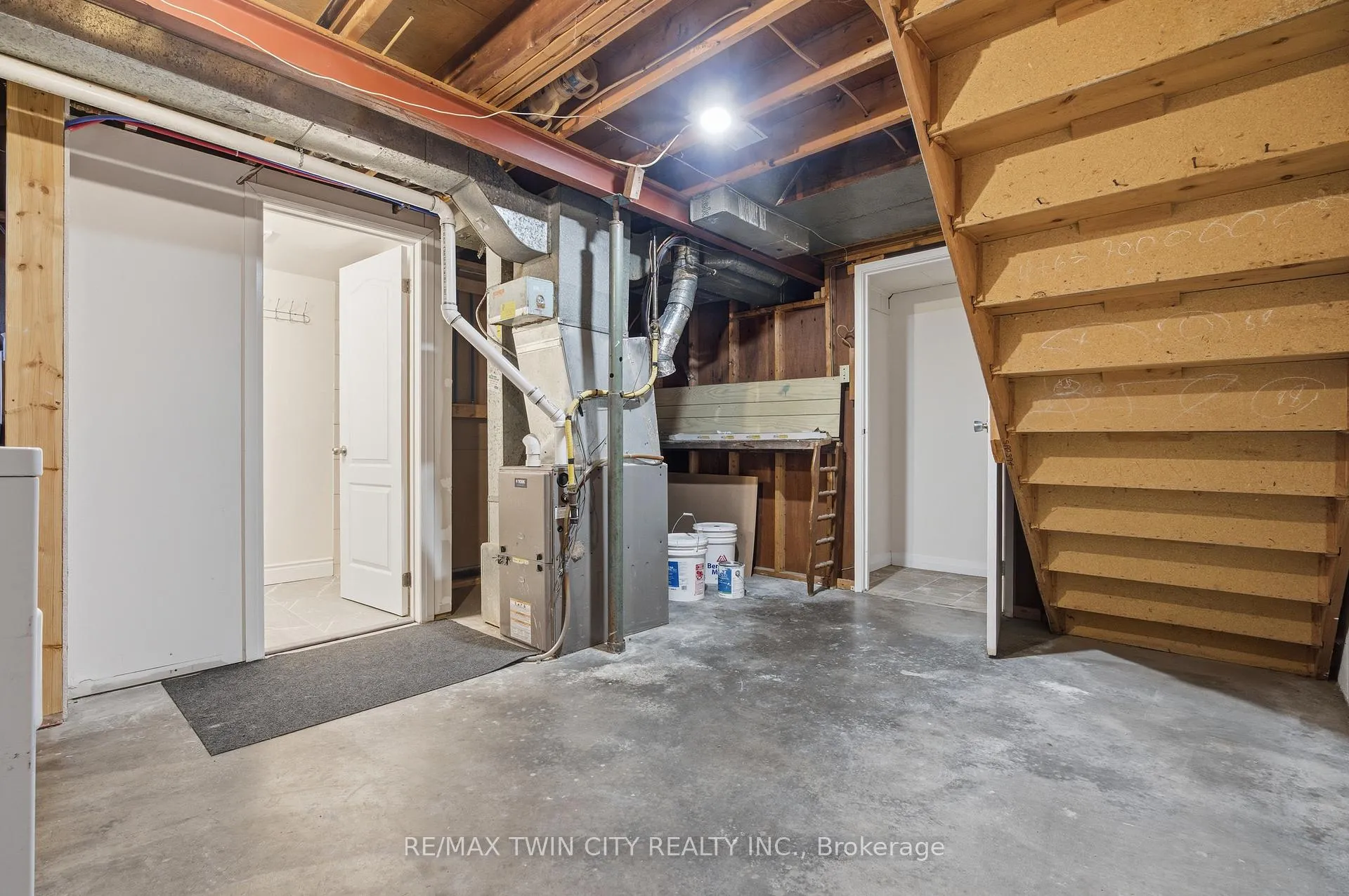 Photo 35 of Unit 9, 280 Thaler Avenue, Kitchener — HOMEH