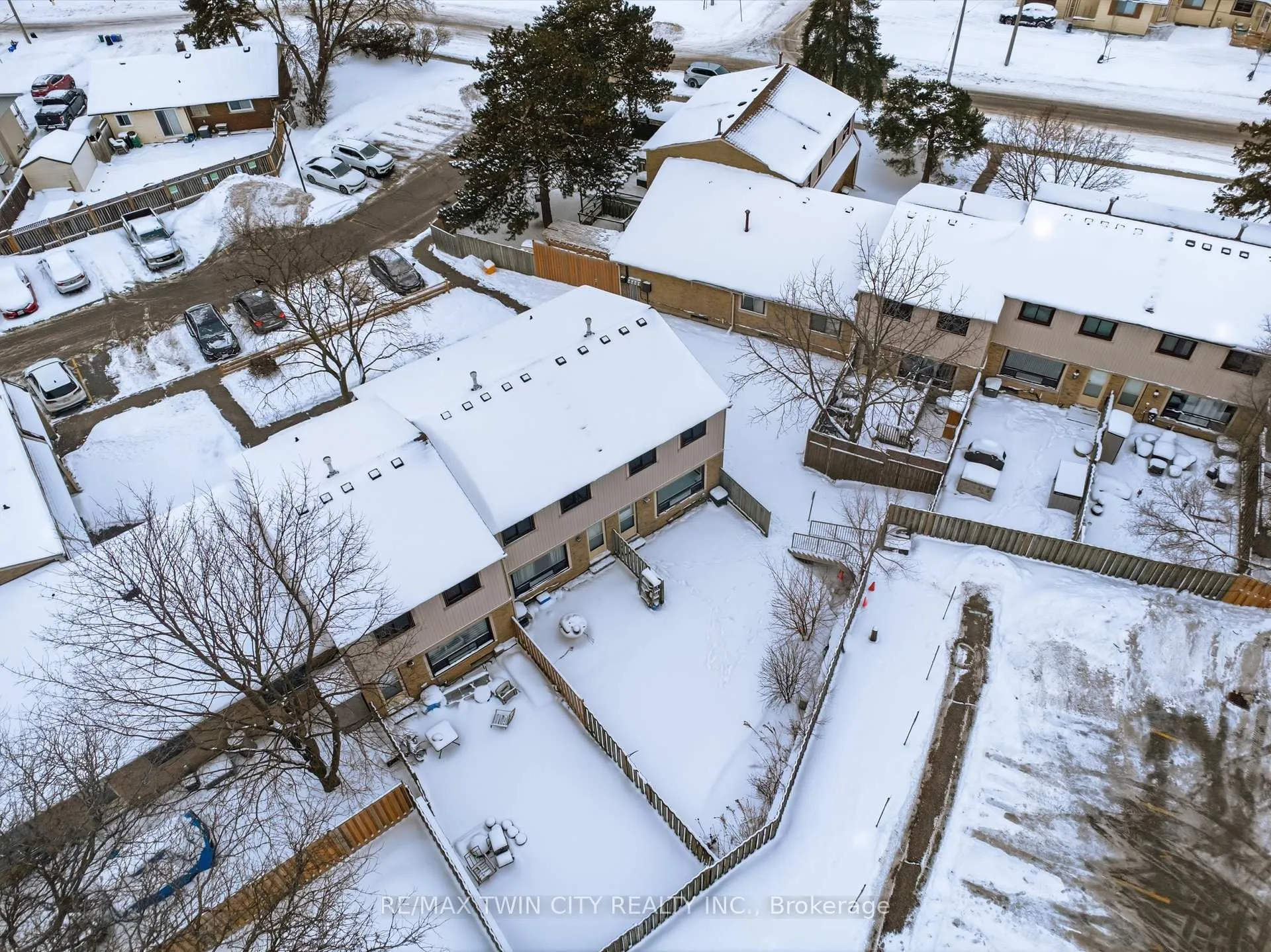 Photo 47 of Unit 9, 280 Thaler Avenue, Kitchener — HOMEH