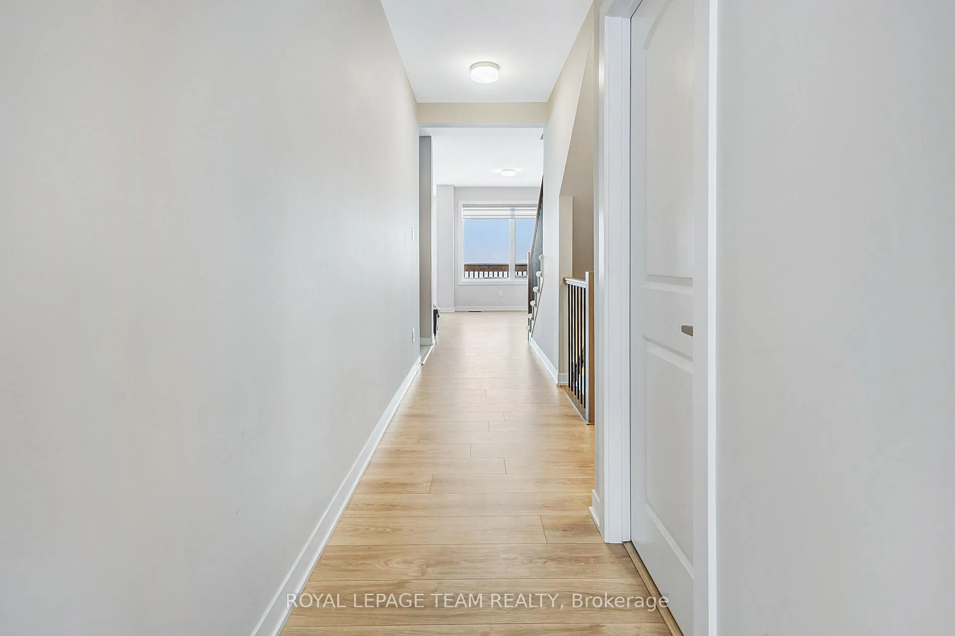 Photo 5 of 819 Andesite Terrace, Ottawa, Barrhaven - Half Moon Bay — HOMEH