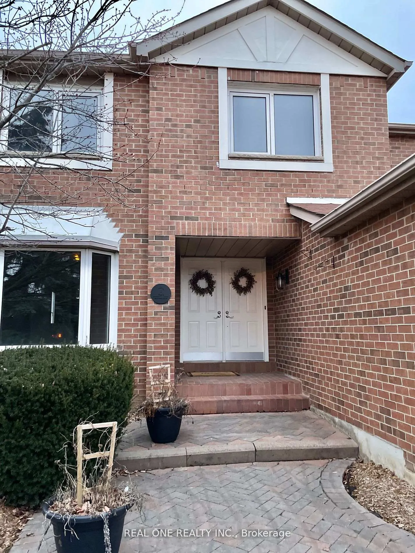 Photo 2 of 2 Heathmore Court, Markham, Unionville — HOMEH