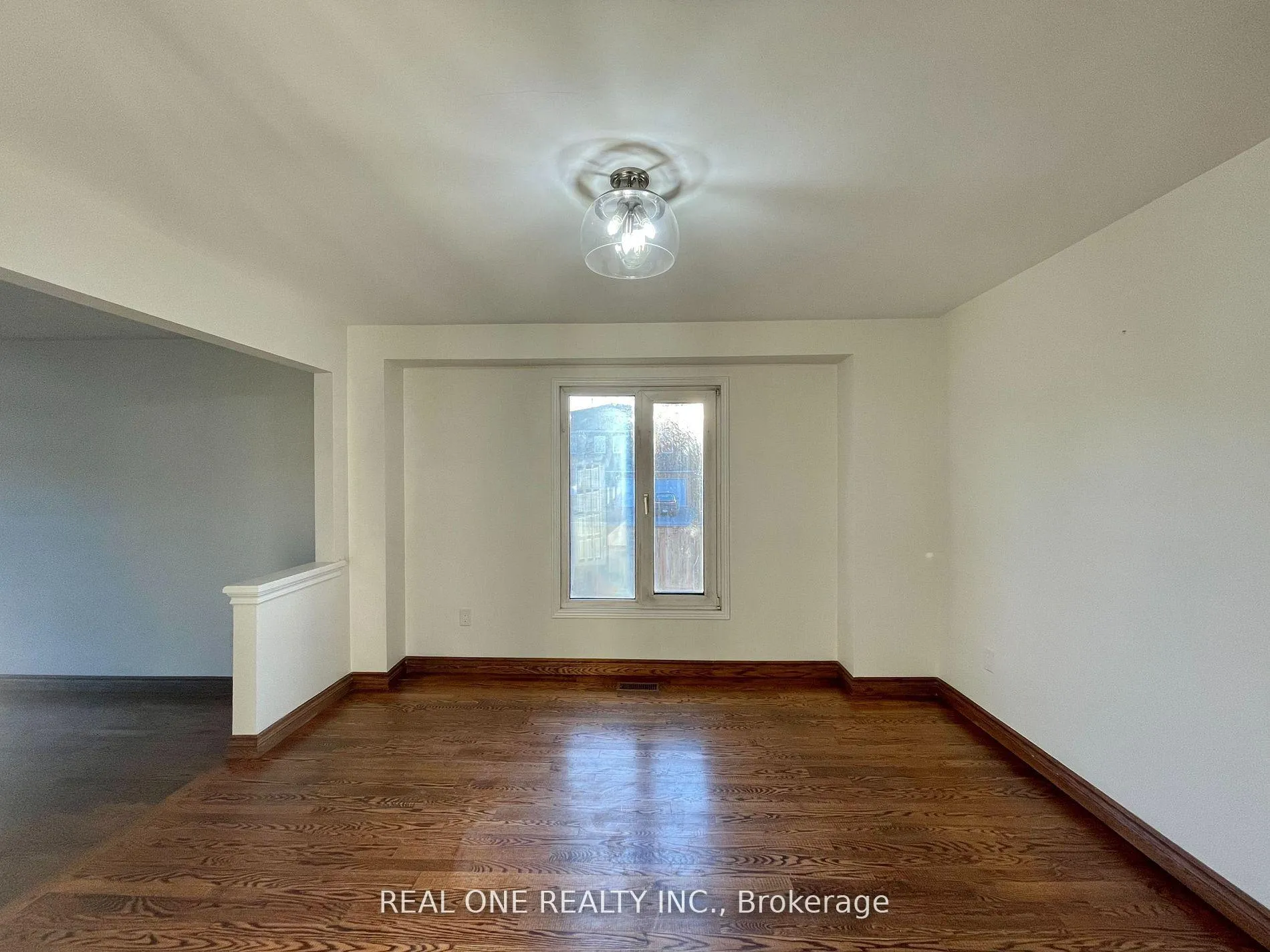 Photo 9 of 2 Heathmore Court, Markham, Unionville — HOMEH