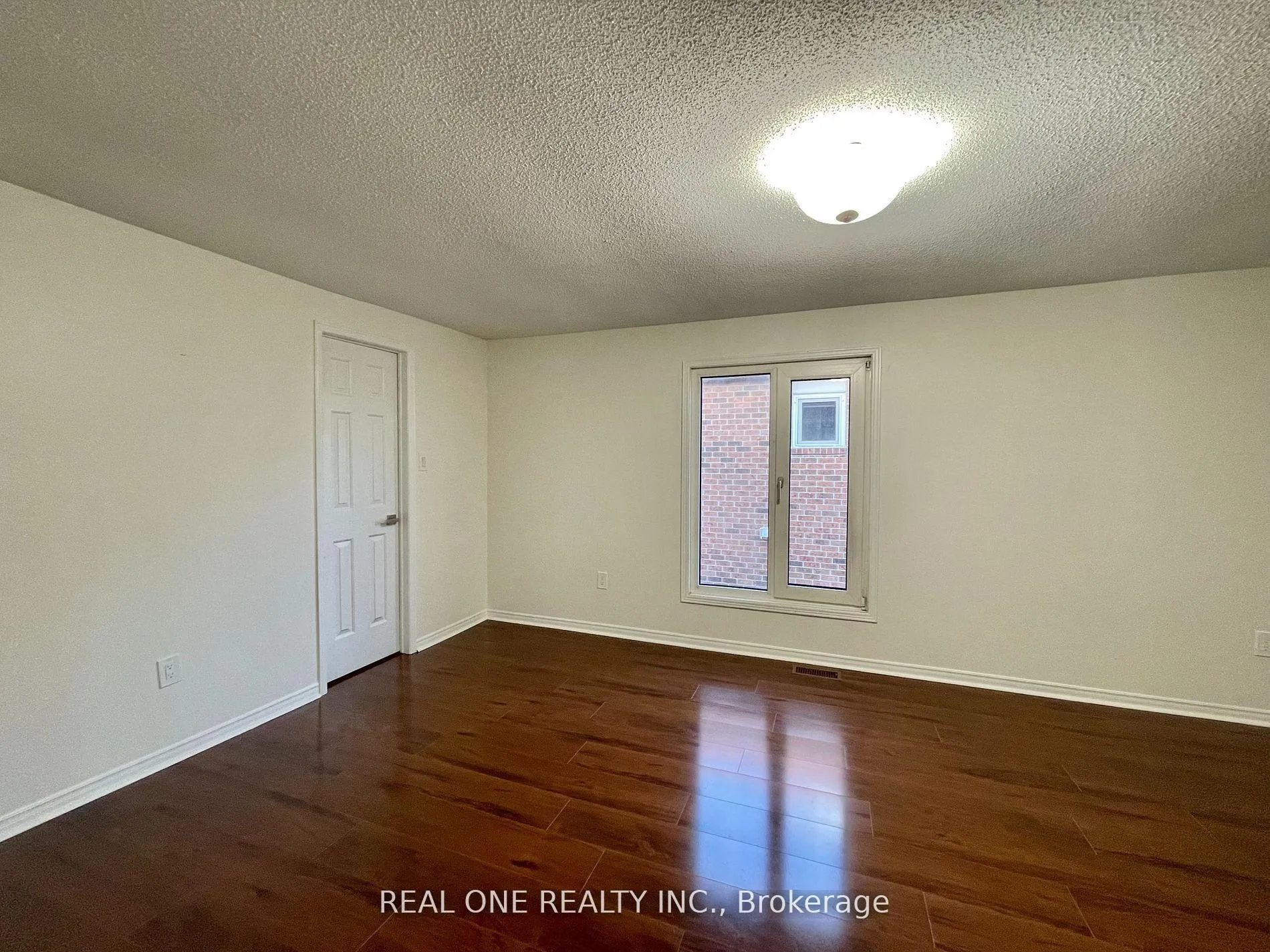 Photo 10 of 2 Heathmore Court, Markham, Unionville — HOMEH