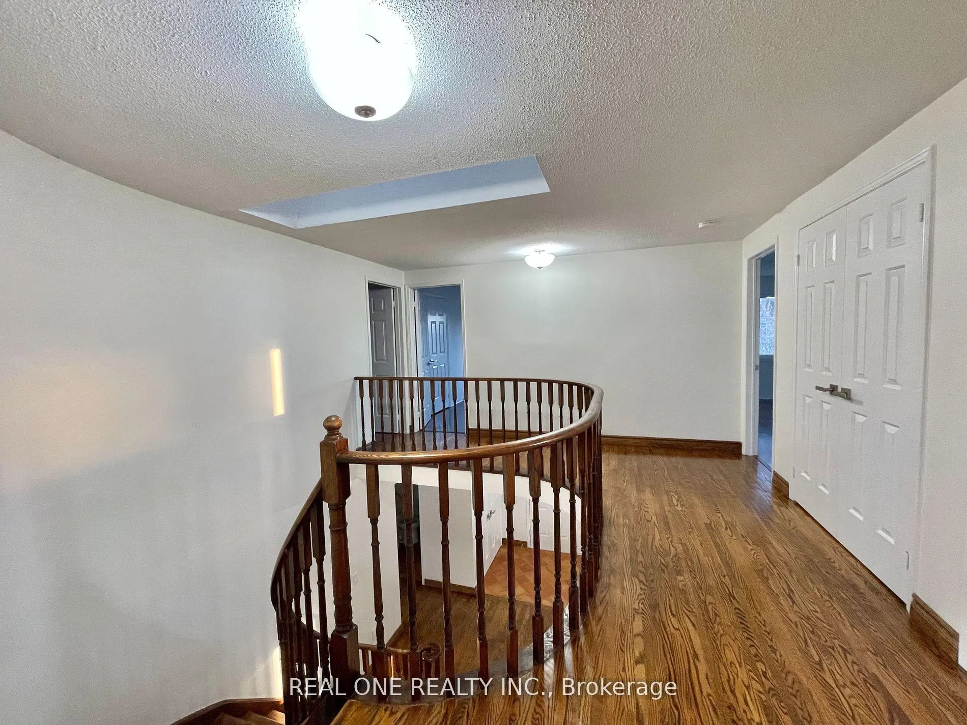 Photo 19 of 2 Heathmore Court, Markham, Unionville — HOMEH