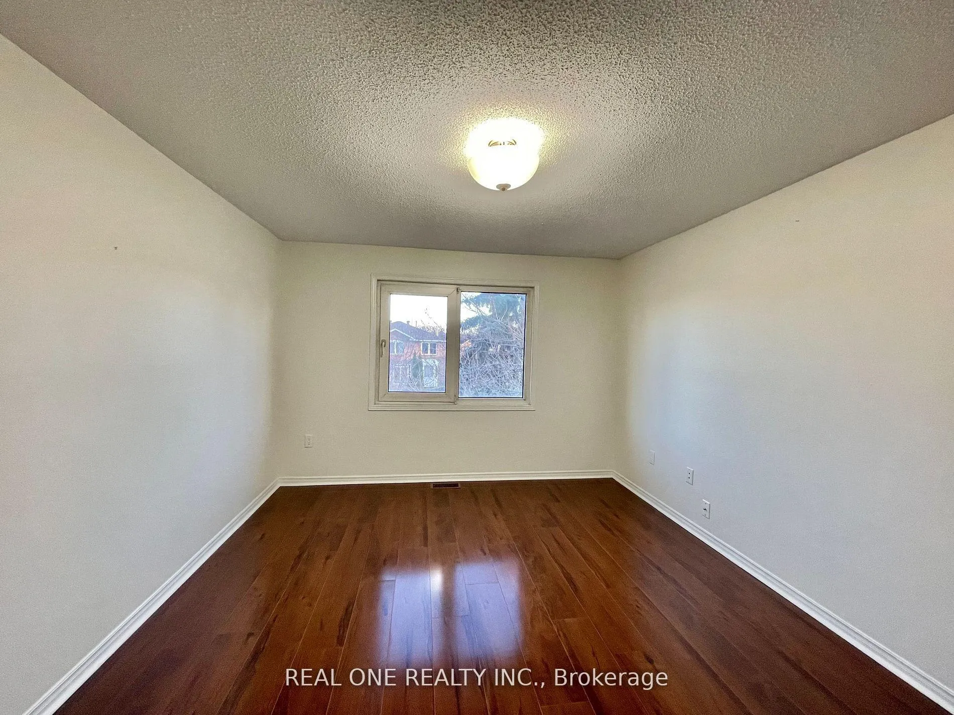 Photo 23 of 2 Heathmore Court, Markham, Unionville — HOMEH