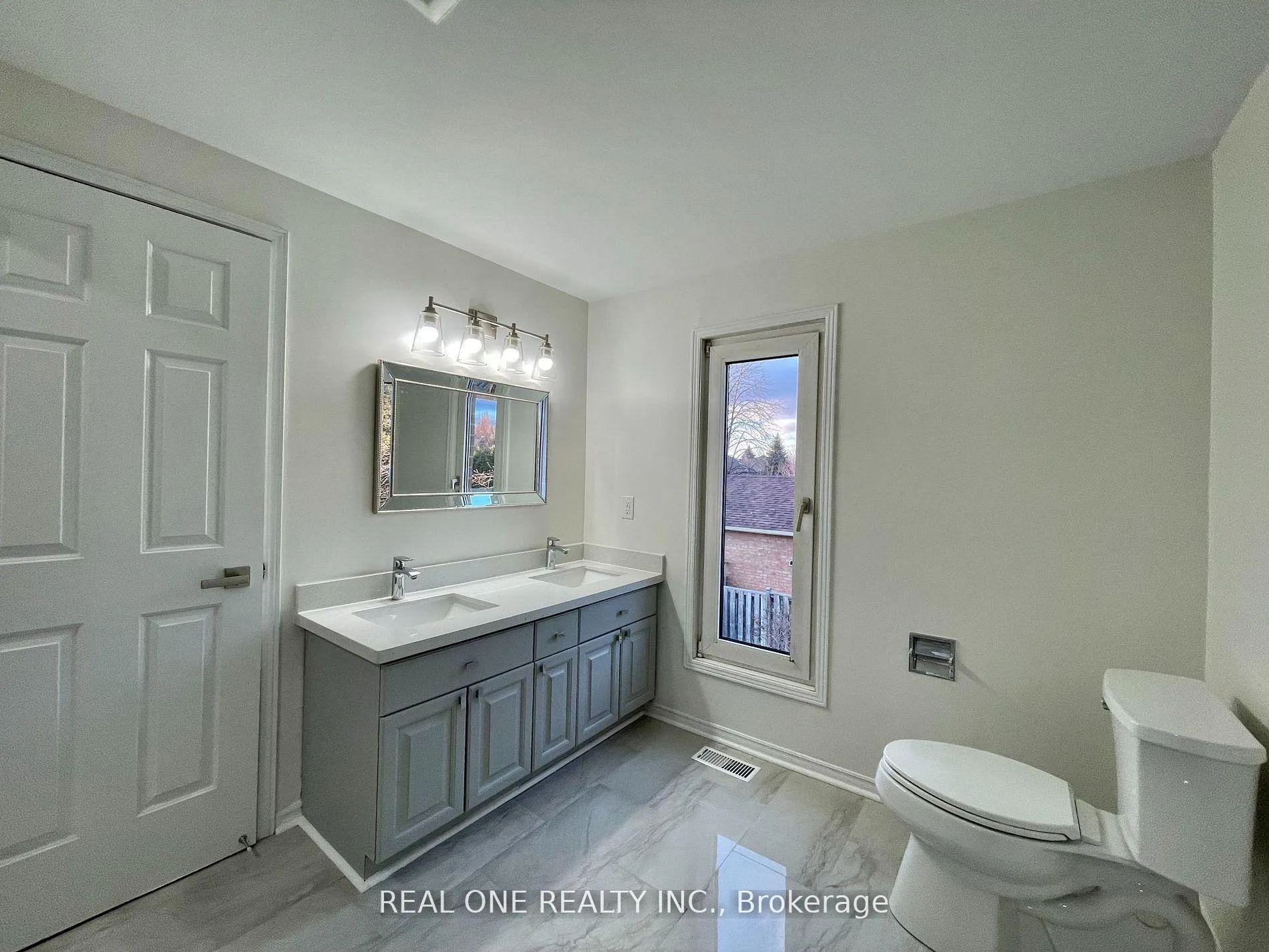 Photo 27 of 2 Heathmore Court, Markham, Unionville — HOMEH