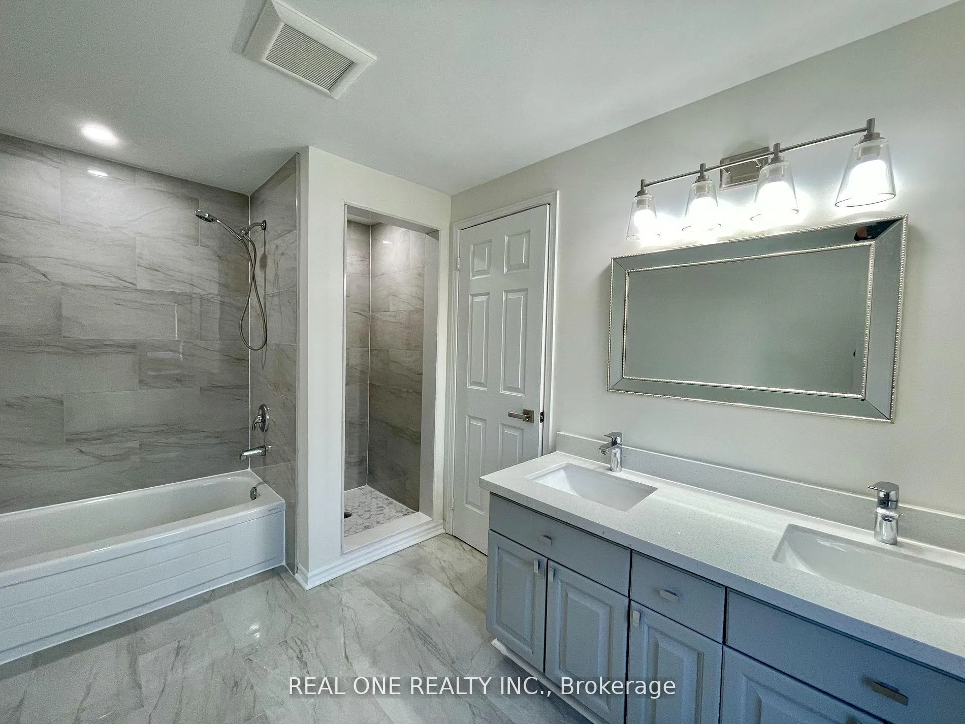 Photo 29 of 2 Heathmore Court, Markham, Unionville — HOMEH