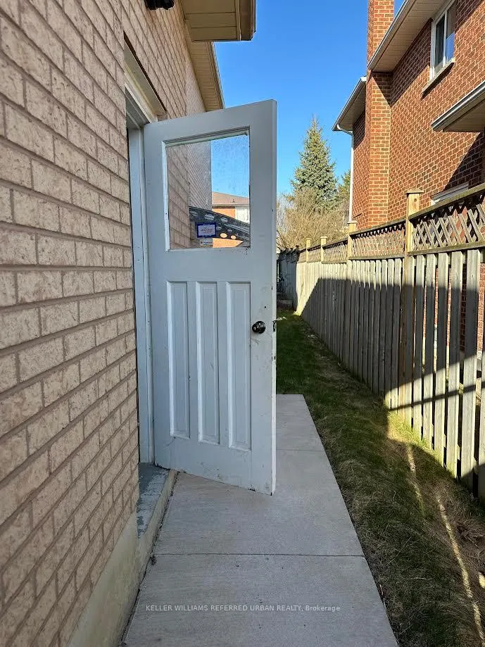 Photo 13 of 1903 Rosebank Road, Pickering, Amberlea — HOMEH
