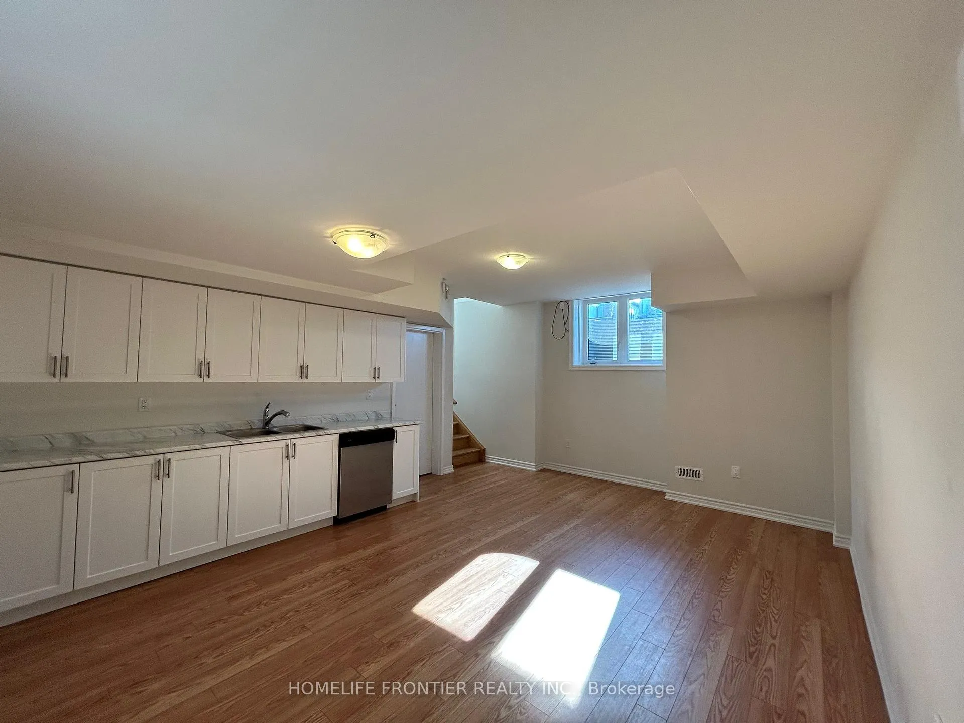 Photo 5 of Unit (Lower Level) Unit 1, 2 Valleybrook Road, Barrie, Innis-Shore — HOMEH