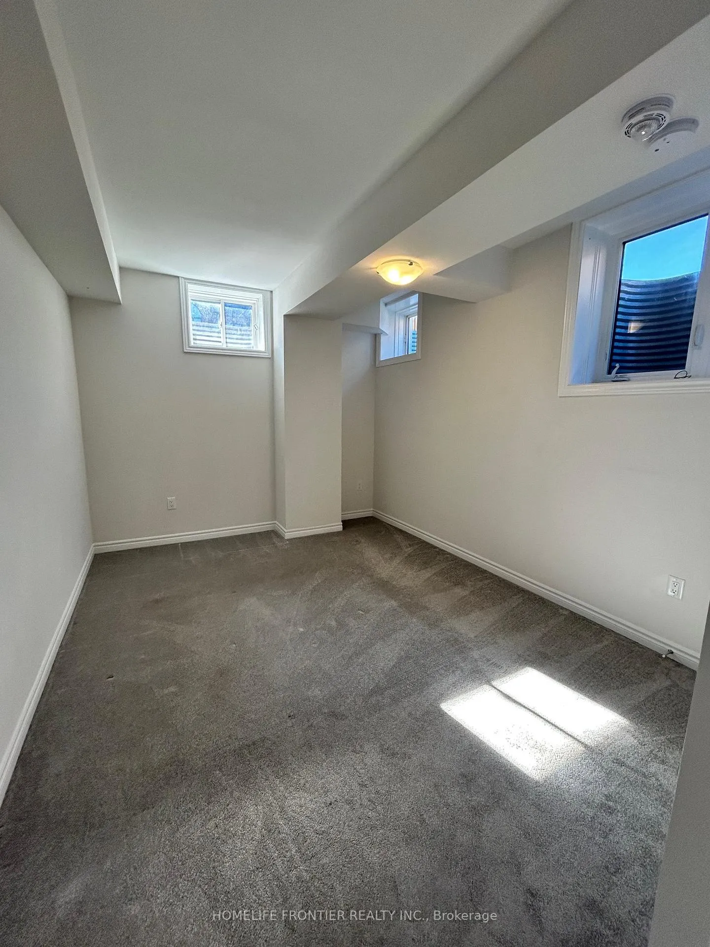 Photo 11 of Unit (Lower Level) Unit 1, 2 Valleybrook Road, Barrie, Innis-Shore — HOMEH