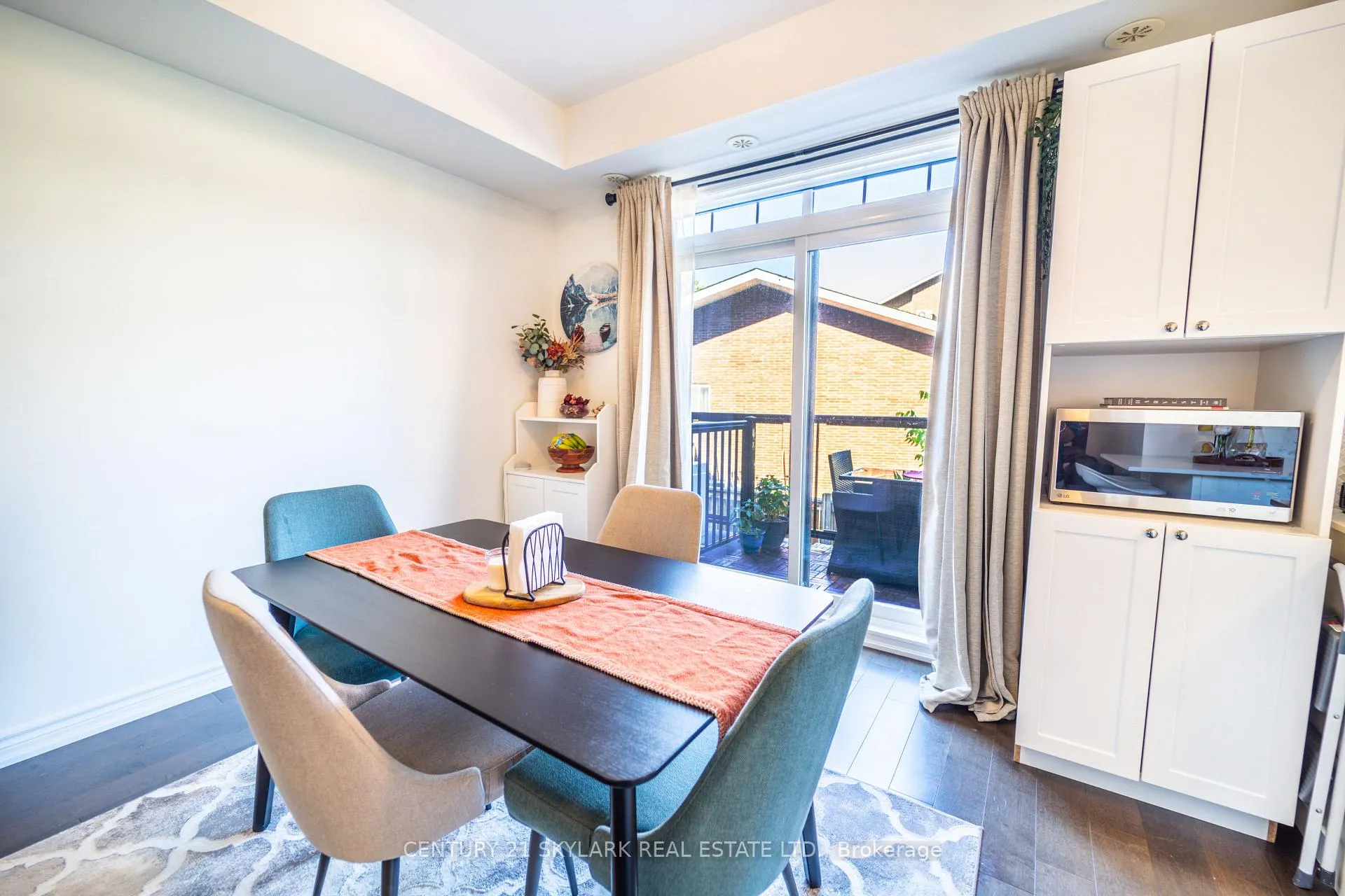 Photo 10 of Unit 6, 196 Pine Grove Road, Vaughan, Islington Woods — HOMEH