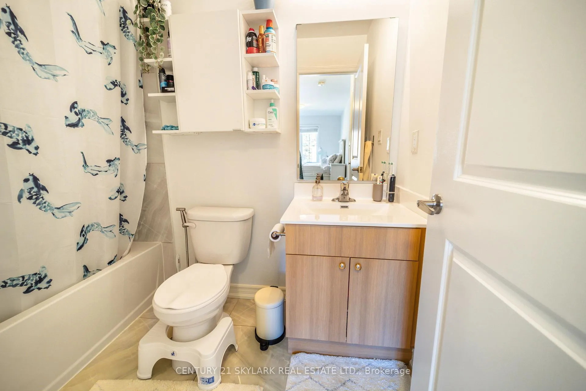 Photo 16 of Unit 6, 196 Pine Grove Road, Vaughan, Islington Woods — HOMEH