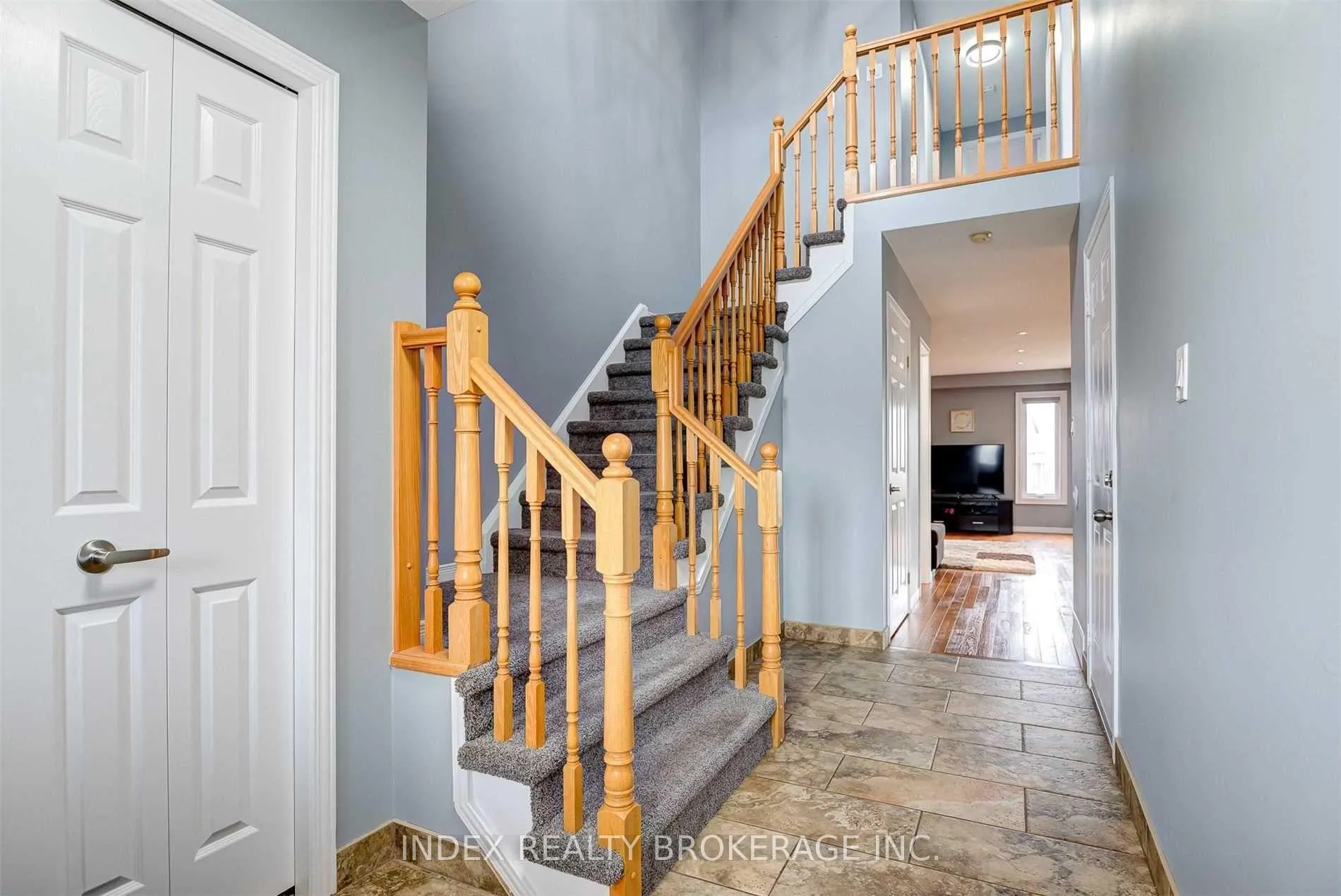Photo 15 of 94 Blue Lace Crescent, Kitchener — HOMEH