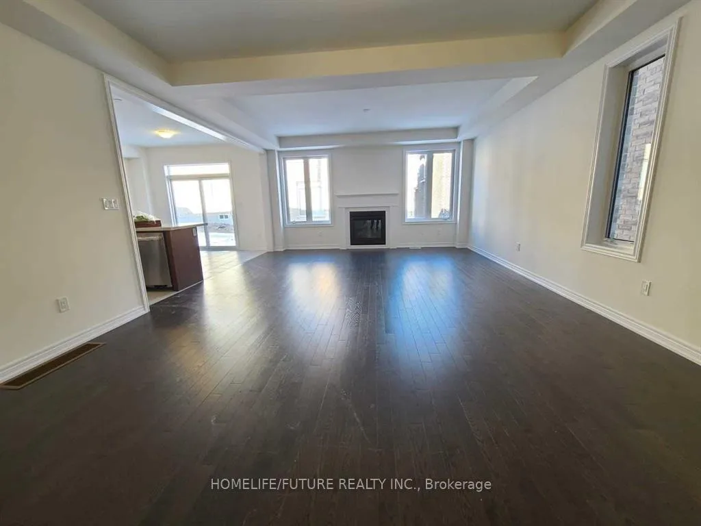 Photo 5 of 1125 Enchanted Crescent, Pickering, Rural Pickering — HOMEH