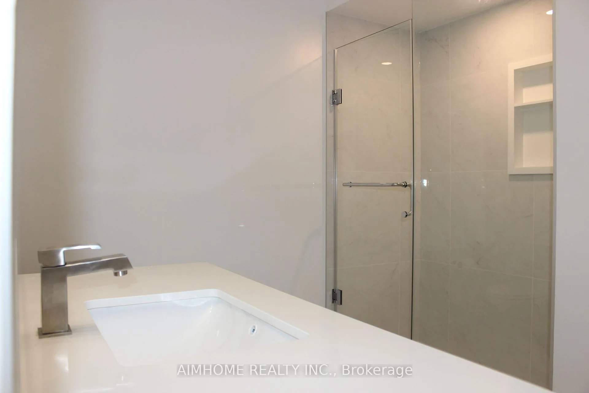 Photo 16 of 64 Weatherill Road, Markham, Berczy — HOMEH