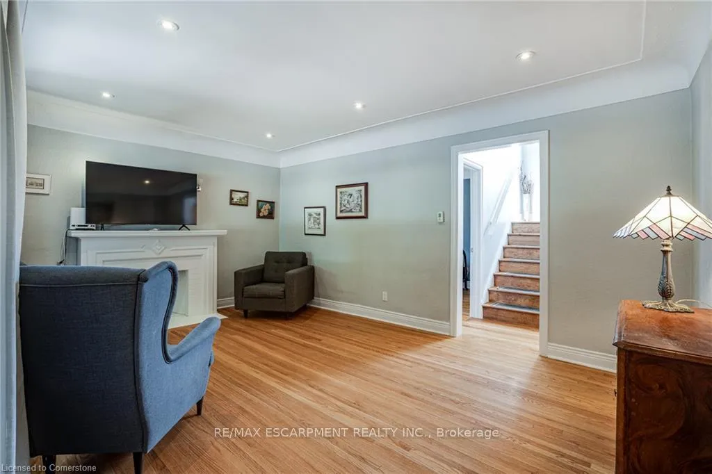 Photo 4 of 51 Ipswich Road, Hamilton, Rosedale — HOMEH