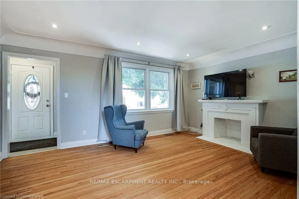 Photo 6 of 51 Ipswich Road, Hamilton, Rosedale — HOMEH
