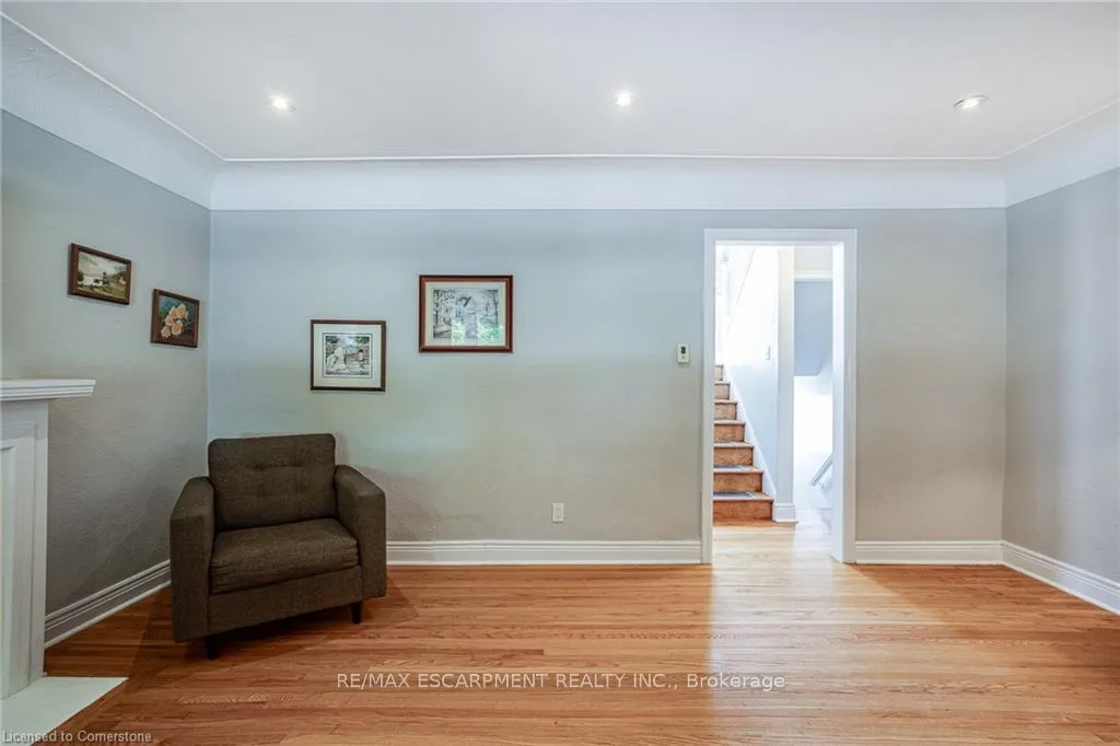 Photo 9 of 51 Ipswich Road, Hamilton, Rosedale — HOMEH