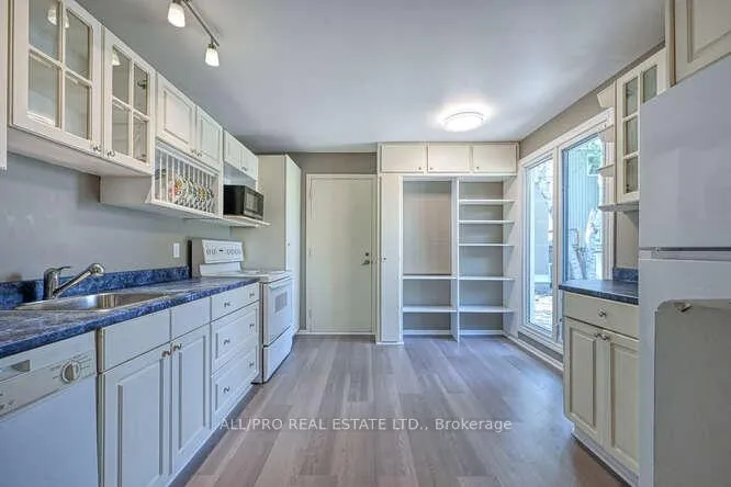 Photo 15 of 56 Jackson Court, Ottawa, Kanata - Beaverbrook — HOMEH