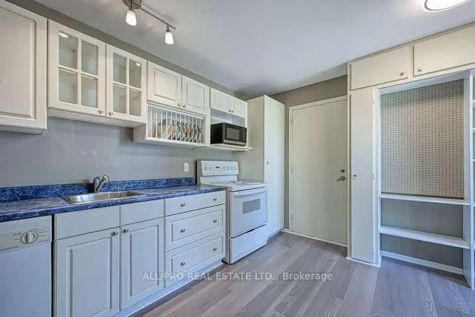 Photo 16 of 56 Jackson Court, Ottawa, Kanata - Beaverbrook — HOMEH