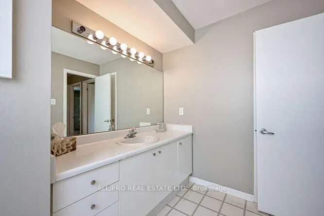 Photo 25 of 56 Jackson Court, Ottawa, Kanata - Beaverbrook — HOMEH