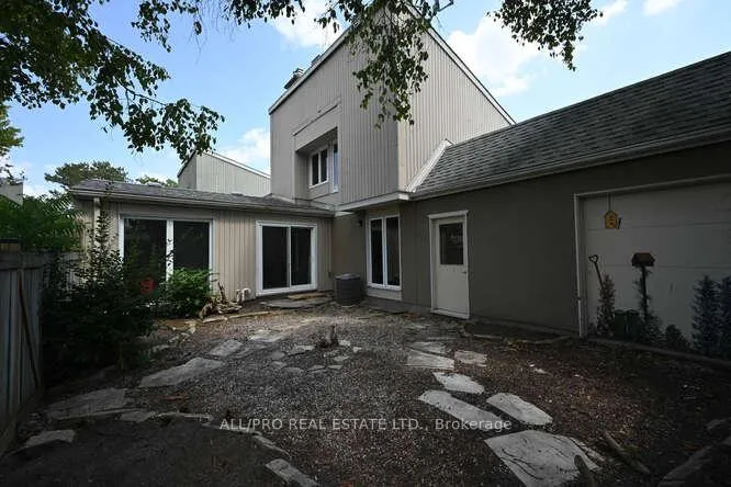 Photo 31 of 56 Jackson Court, Ottawa, Kanata - Beaverbrook — HOMEH