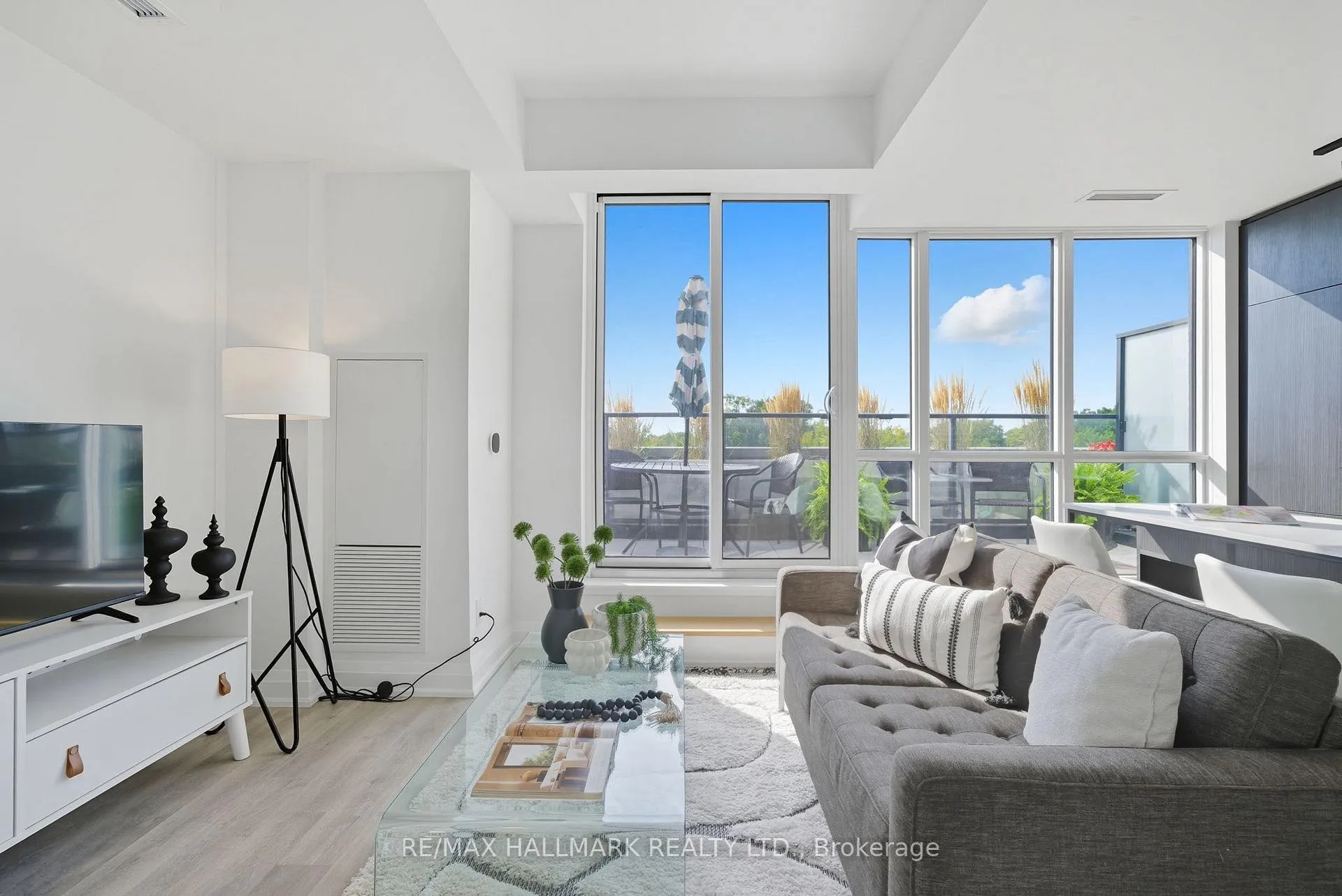 Photo 11 of Unit 513, 2369 Danforth Avenue, Toronto, East End-Danforth — HOMEH
