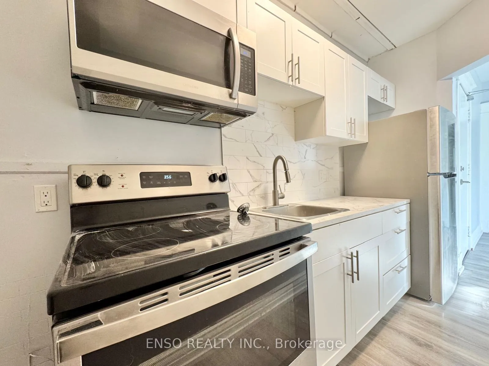 Photo 1 of Unit 6, 5325 Van Alstyne Place, Niagara Falls, Clifton Hill — HOMEH