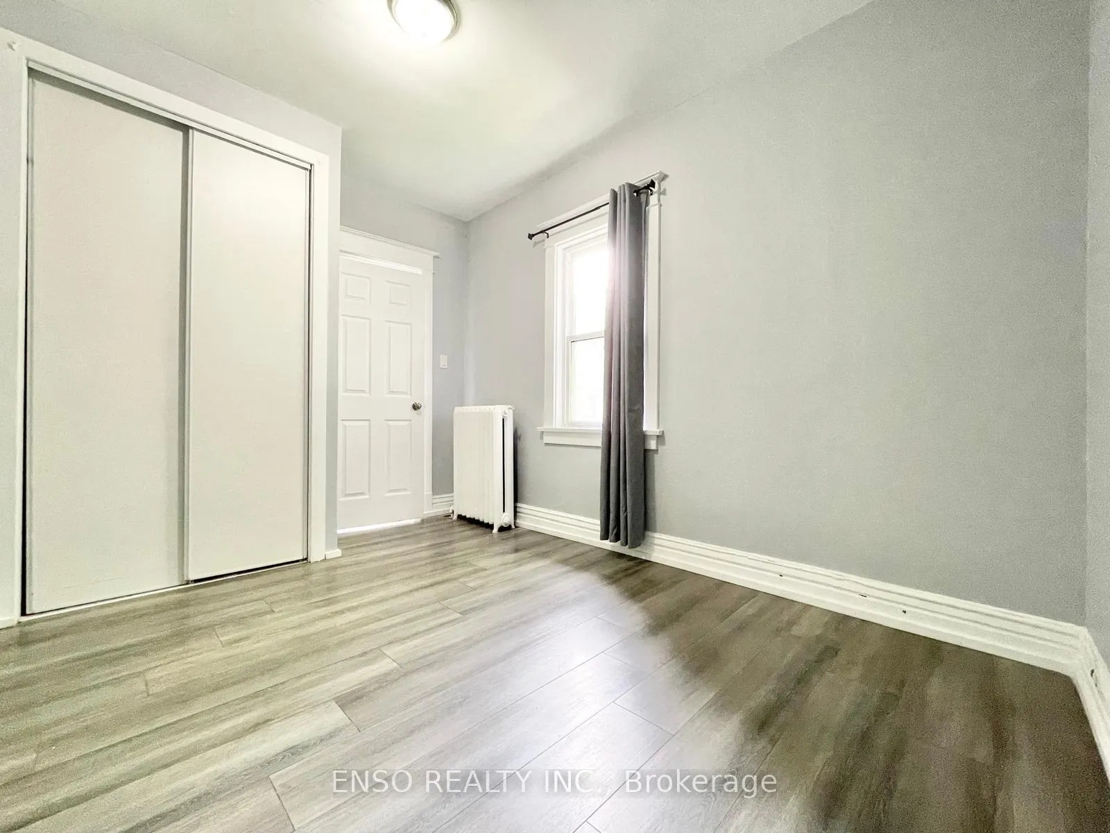 Photo 7 of Unit 6, 5325 Van Alstyne Place, Niagara Falls, Clifton Hill — HOMEH