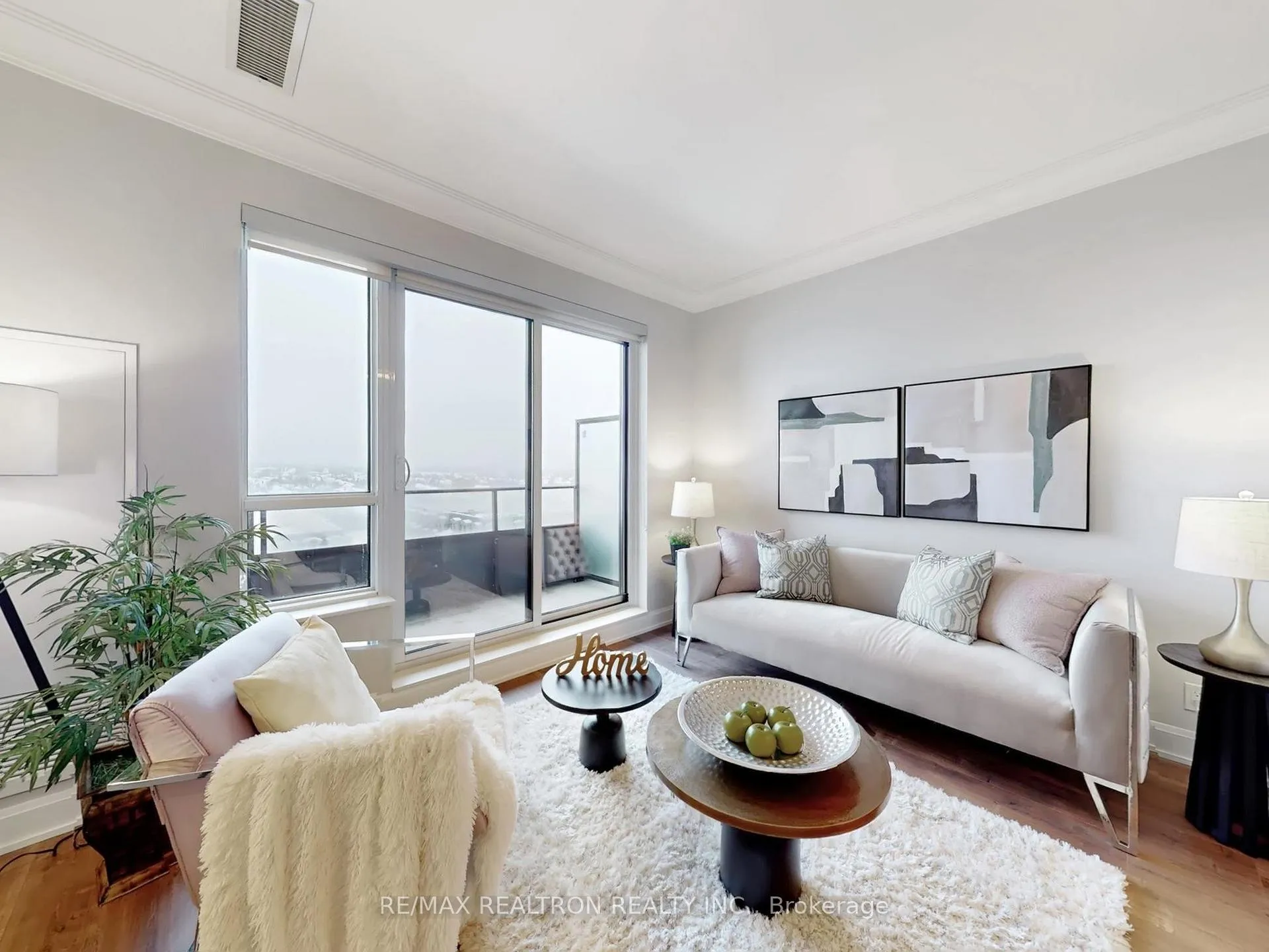 Photo 10 of Unit 1010, 38 Water Walk Drive, Markham, Unionville — HOMEH