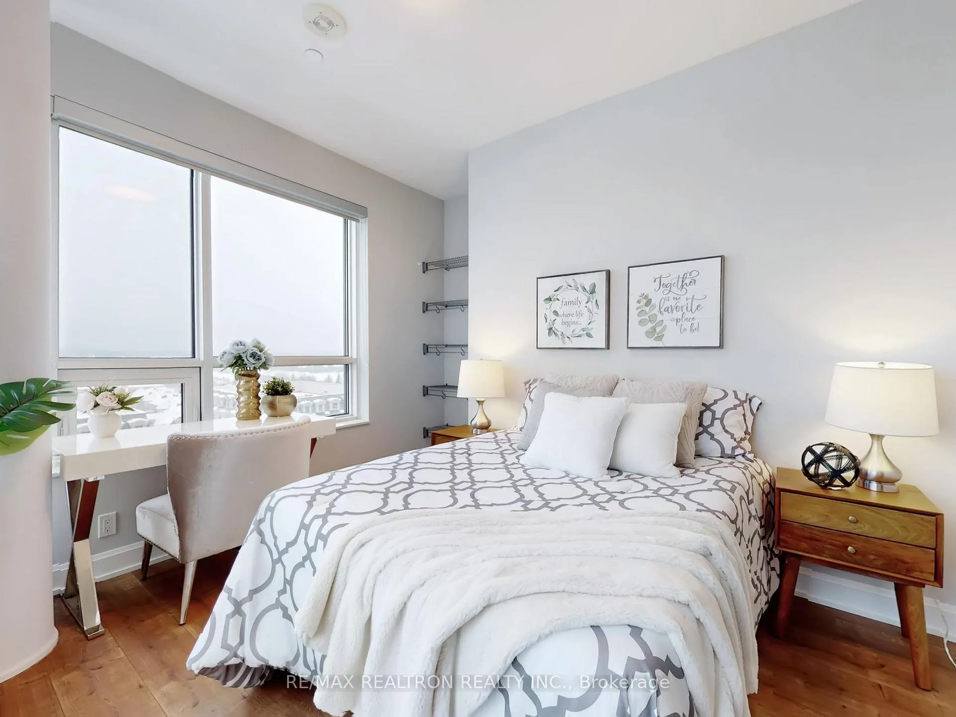 Photo 12 of Unit 1010, 38 Water Walk Drive, Markham, Unionville — HOMEH
