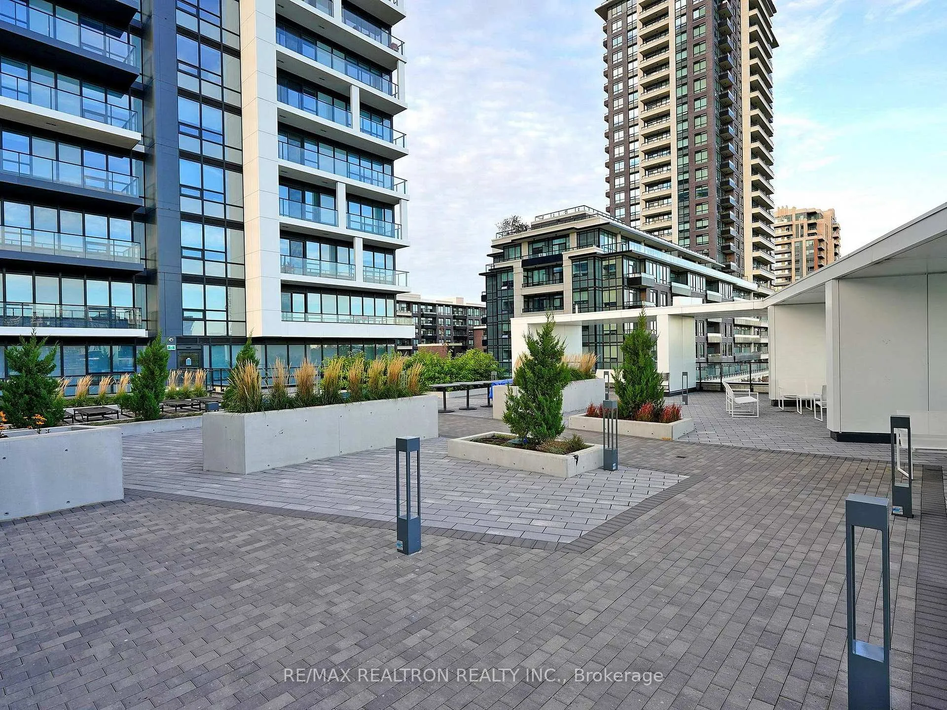 Photo 31 of Unit 1010, 38 Water Walk Drive, Markham, Unionville — HOMEH