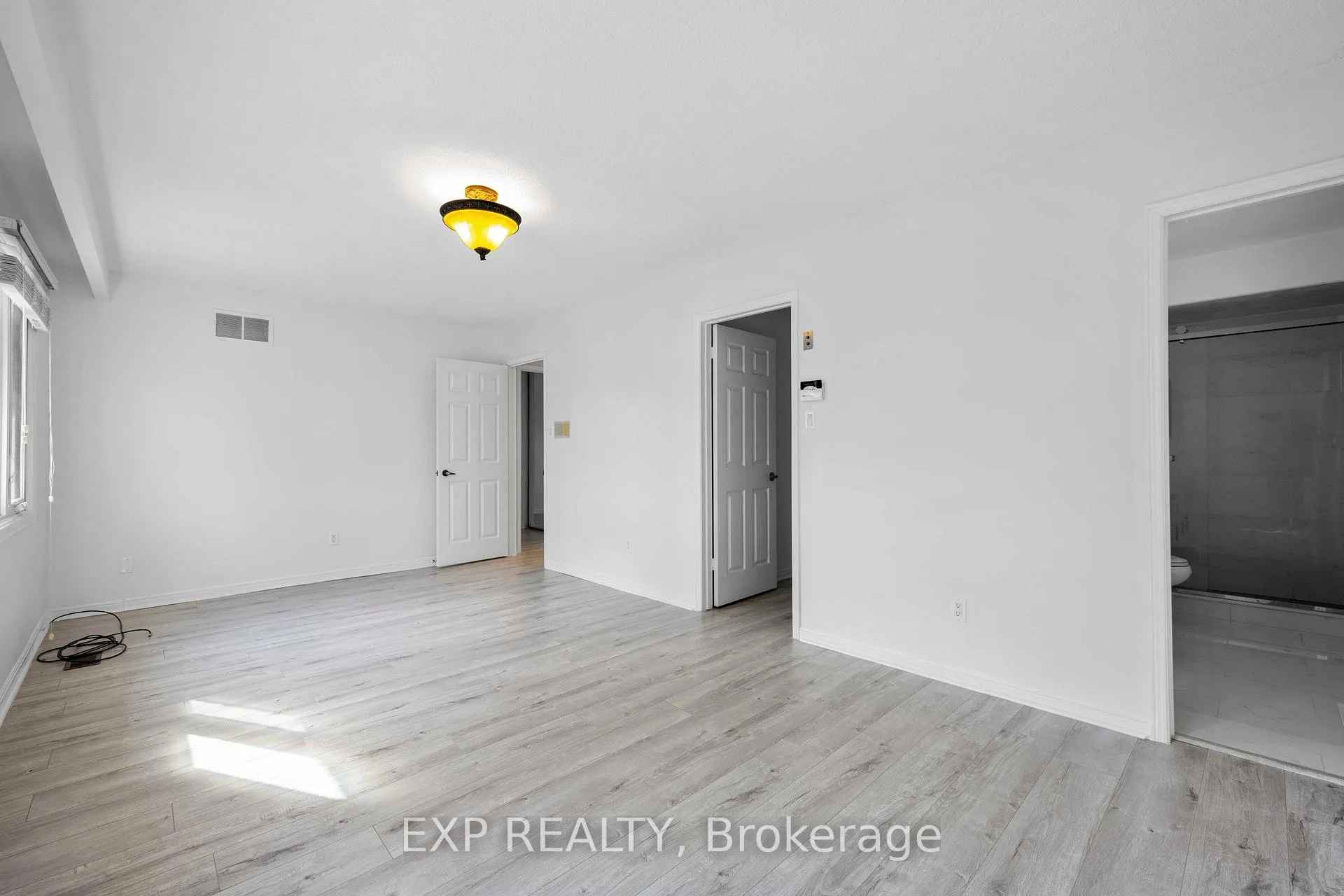 Photo 14 of 70 Gretman Crescent, Markham, Aileen-Willowbrook — HOMEH