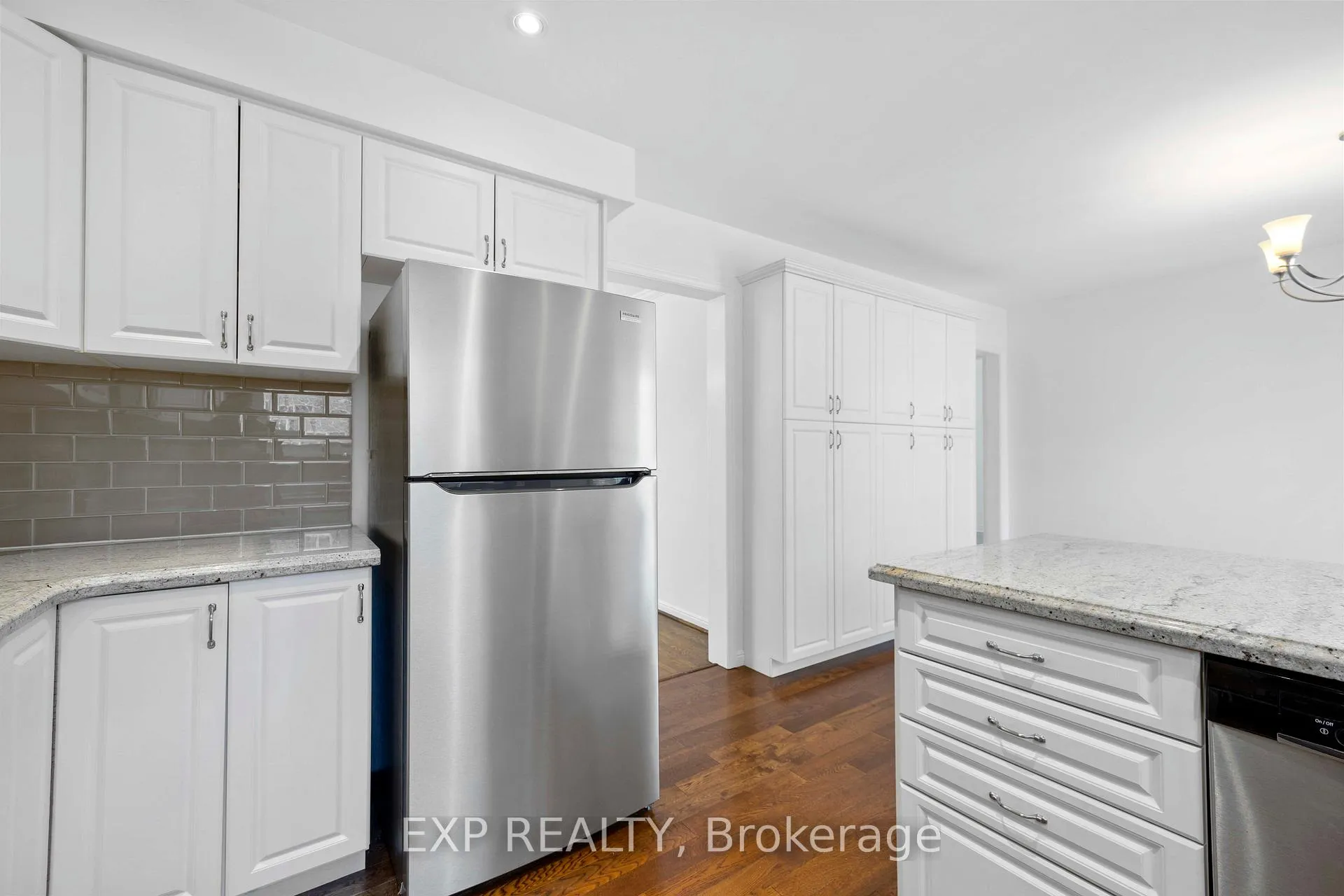 Photo 22 of 70 Gretman Crescent, Markham, Aileen-Willowbrook — HOMEH