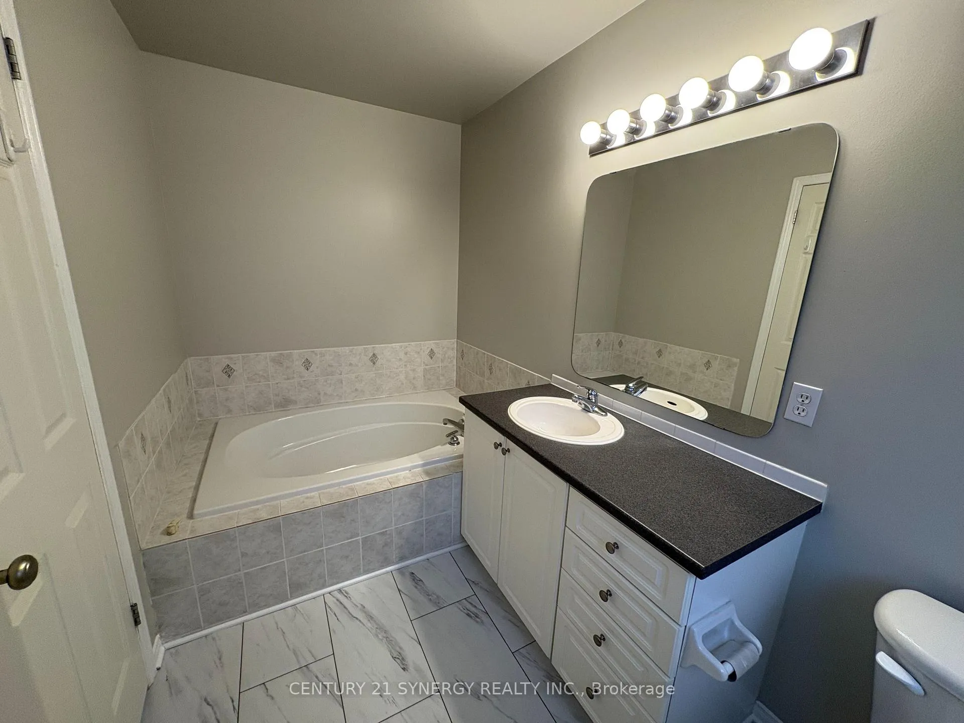 Photo 12 of 159 Harbour View Street, Ottawa, Barrhaven - Strandherd — HOMEH