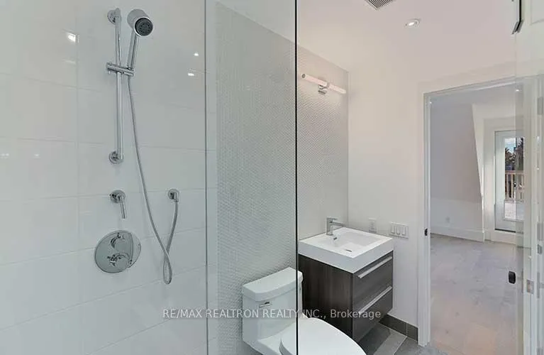 Photo 8 of Unit 3, 69 Brunswick Avenue, Toronto, University — HOMEH