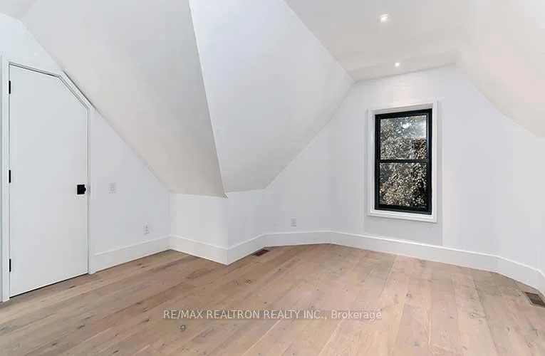 Photo 9 of Unit 3, 69 Brunswick Avenue, Toronto, University — HOMEH