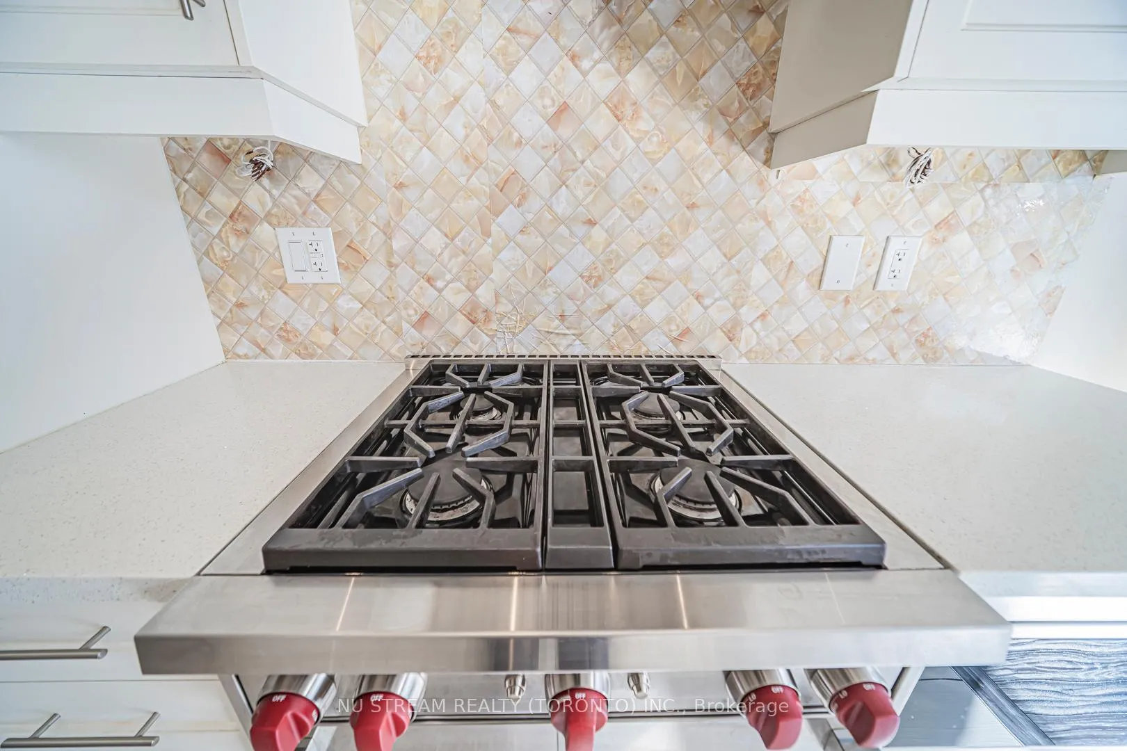Photo 9 of 47 New Yorkton Avenue, Markham, Angus Glen — HOMEH